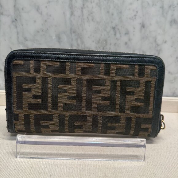 Fendi "Tabacco & Nero" Zip Around Long Wallet - Picture 3 of 8